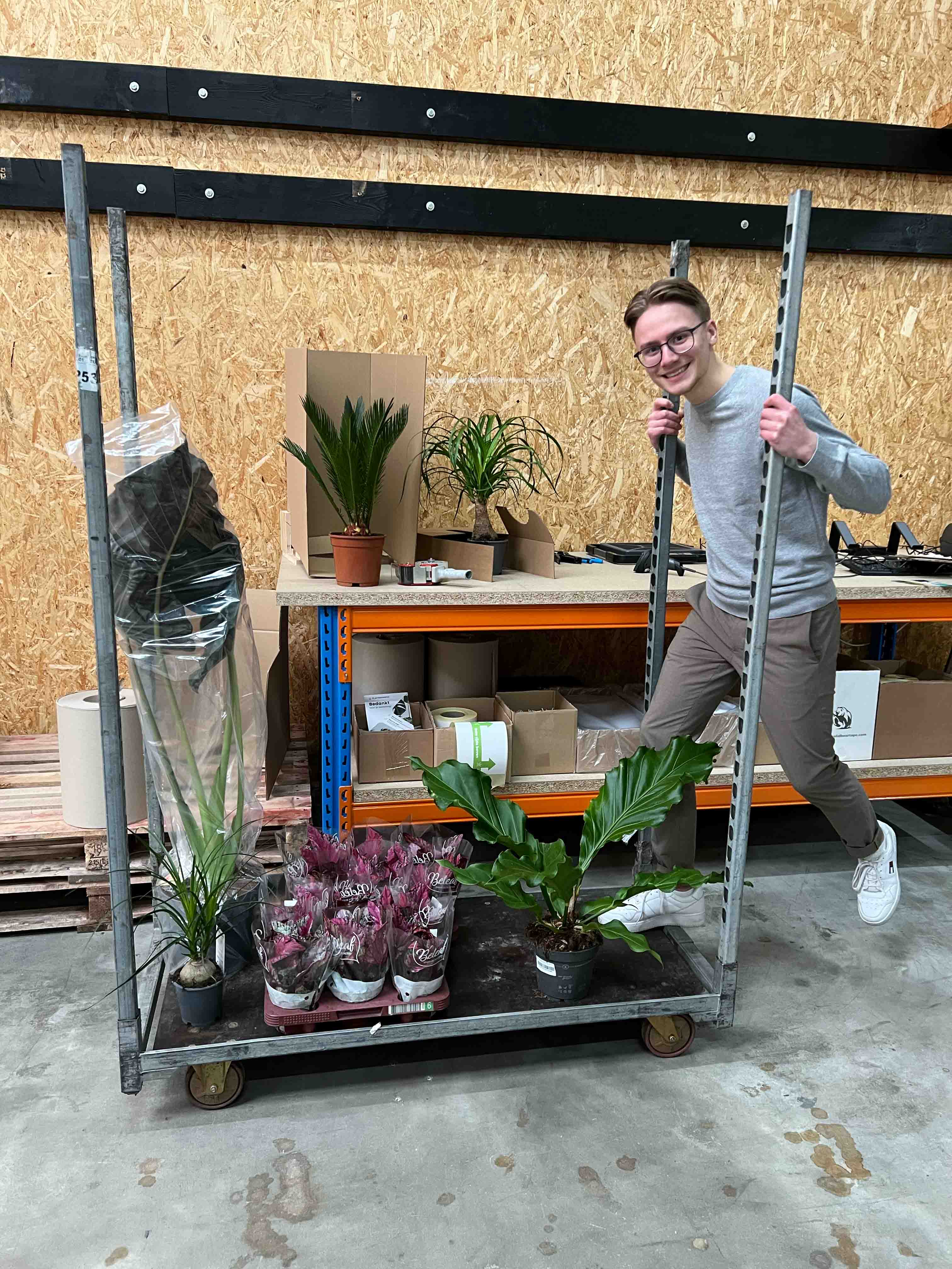 Logistiek 12 PlantenShop24